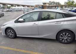 2022 TOYOTA PRIUS