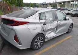 2022 TOYOTA PRIUS