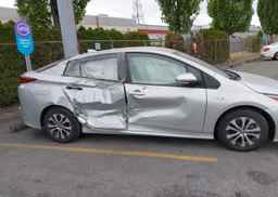 2022 TOYOTA PRIUS