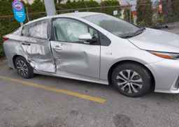 2022 TOYOTA PRIUS