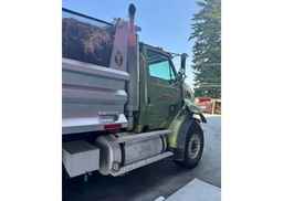 2004 STERLING LT 9500