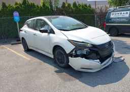 2024 NISSAN LEAF