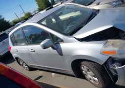 2011 NISSAN VERSA S