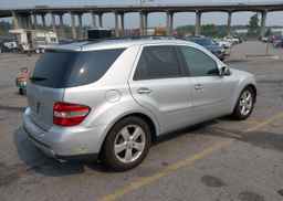 2006 MERCEDES-BENZ ML 500