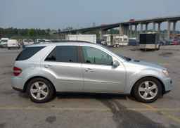 2006 MERCEDES-BENZ ML 500
