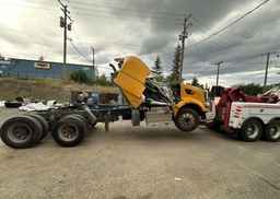 2023 PETERBILT 567