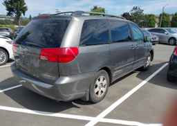 2004 TOYOTA SIENNA CE