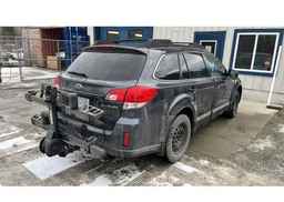 2011 SUBARU OUTBACK 2.5I LIMITED