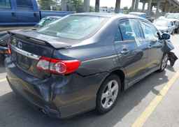 2013 TOYOTA COROLLA S