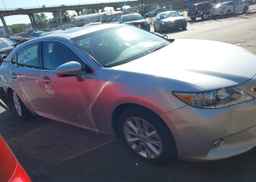 2013 LEXUS ES 300H