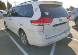 2012 TOYOTA SIENNA