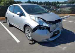 2016 NISSAN LEAF S