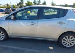 2016 NISSAN LEAF S