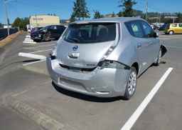 2016 NISSAN LEAF S