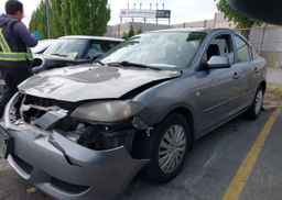 2005 MAZDA 3 I
