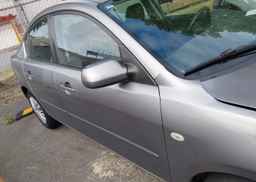 2005 MAZDA 3 I