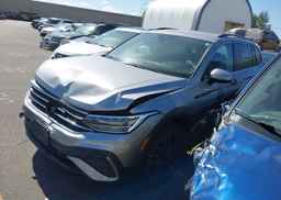 2023 VOLKSWAGEN TIGUAN SE