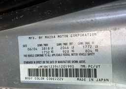 2004 MAZDA 3 S