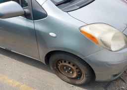 2010 TOYOTA YARIS