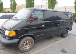 2001 DODGE RAM VAN B1500