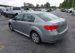 2010 SUBARU LEGACY 2.5I