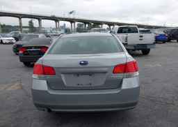 2010 SUBARU LEGACY 2.5I