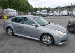 2010 SUBARU LEGACY 2.5I