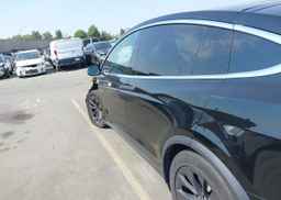 2018 TESLA X