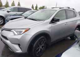 2018 TOYOTA RAV4 HV SE