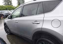 2018 TOYOTA RAV4 HV SE