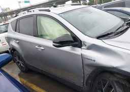 2018 TOYOTA RAV4 HV SE