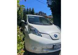 2015 NISSAN LEAF