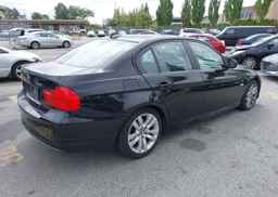 2011 BMW 323I