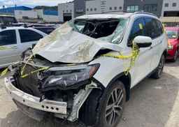 2017 HONDA PILOT