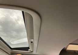 2008 JEEP COMMANDER SPORT