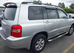 2003 TOYOTA HIGHLANDER LIMITED
