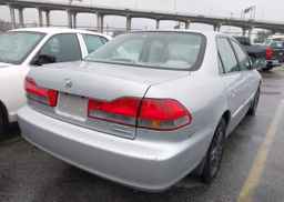 2002 HONDA ACCORD SE
