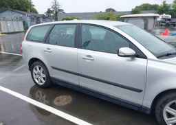 2006 VOLVO v50