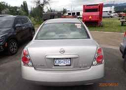 2005 NISSAN ALTIMA S