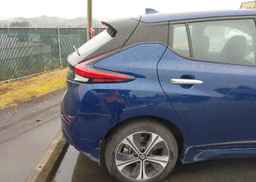 2019 NISSAN LEAF