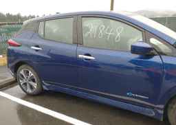 2019 NISSAN LEAF