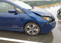 2019 NISSAN LEAF