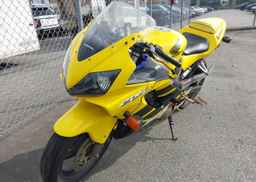 2002 HONDA CBR600 F4