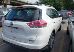 2015 NISSAN ROGUE