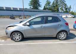 2011 MAZDA MAZDA2