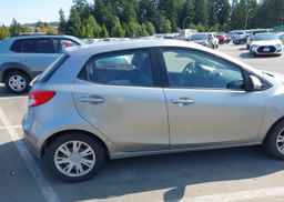 2011 MAZDA MAZDA2