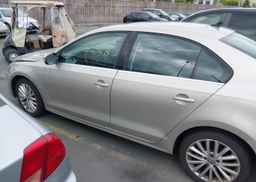 2012 VOLKSWAGEN JETTA