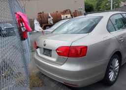 2012 VOLKSWAGEN JETTA