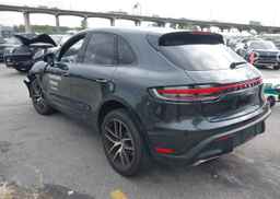 2025 PORSCHE MACAN