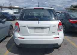 2010 SUZUKI SX4